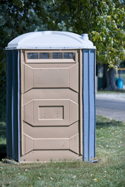 Best Portable bathroom rental  in Burlington, ND